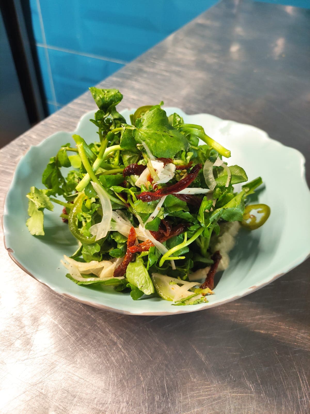 THE EXTRAORDINARY DELICIOUS SALAD