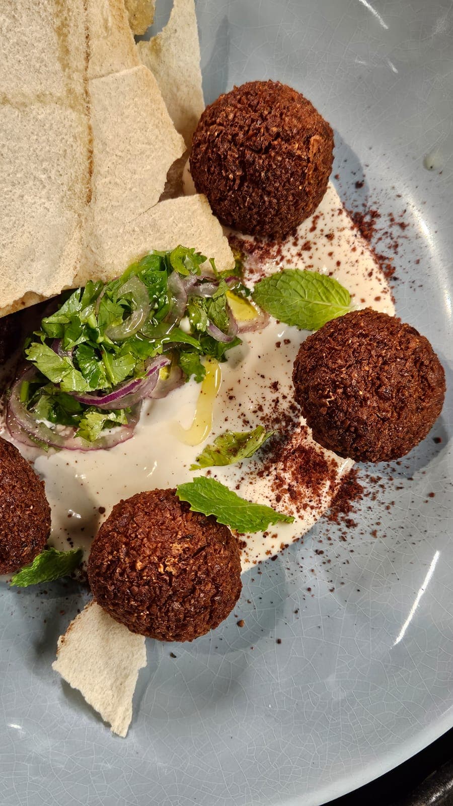 FALAFEL & HUMMUS