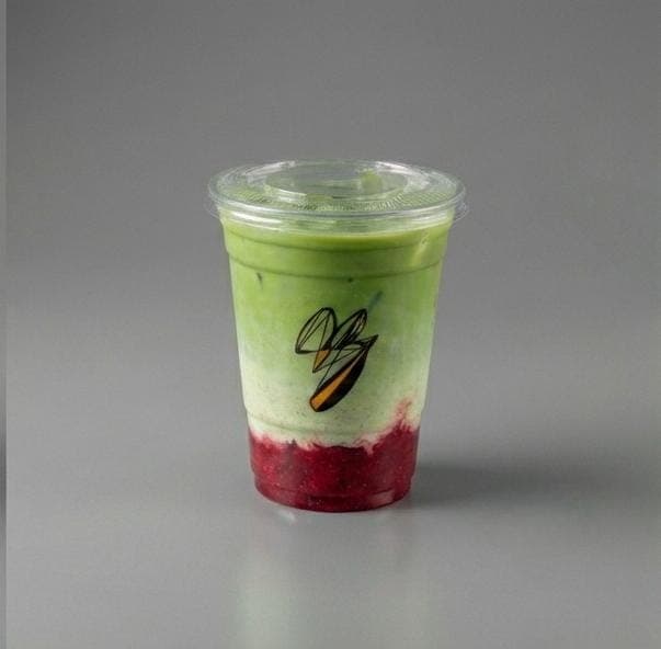 STRAWBERRY MATCHA LATE