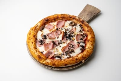 PIZZA PROSCIUTTO E FUNGHI