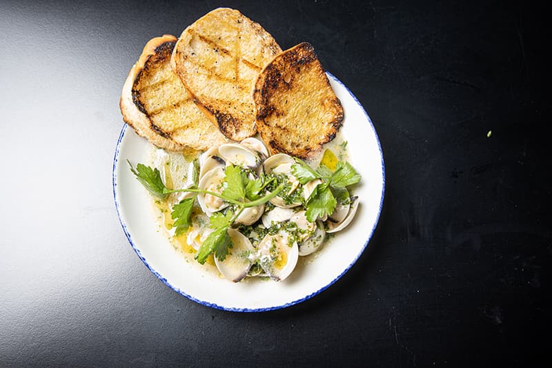 VONGOLE & CIABATTA