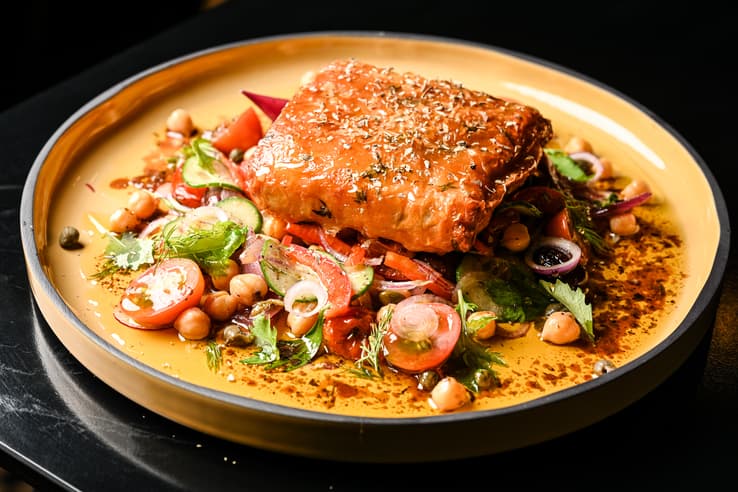 TOFU GREEK SALAD