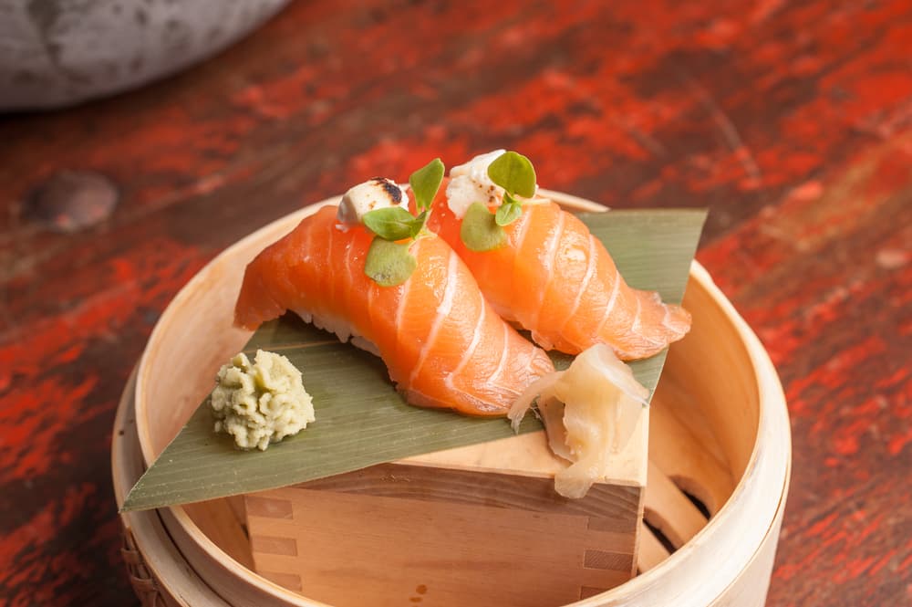 NIGUIRI DE SALMON HIDRATADOFETA